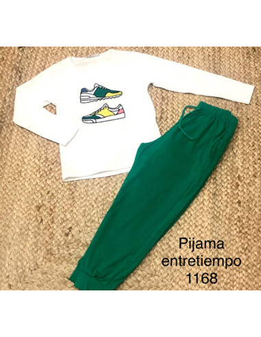Pijama manga larga zapatillas niño 