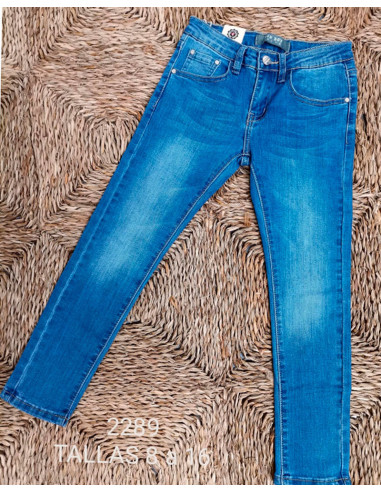 Pantalón vaquero largo pitillo niño 