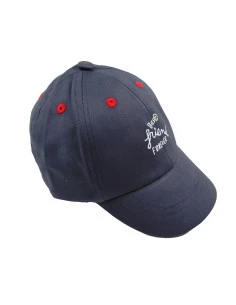 Gorra infantil bordada 